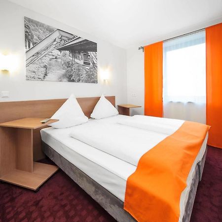 Mcdreams Hotel Wuppertal City מראה חיצוני תמונה