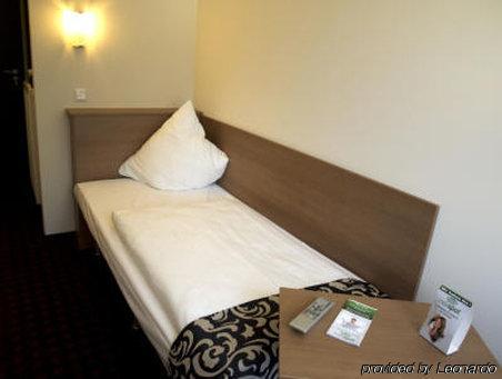 Mcdreams Hotel Wuppertal City מראה חיצוני תמונה